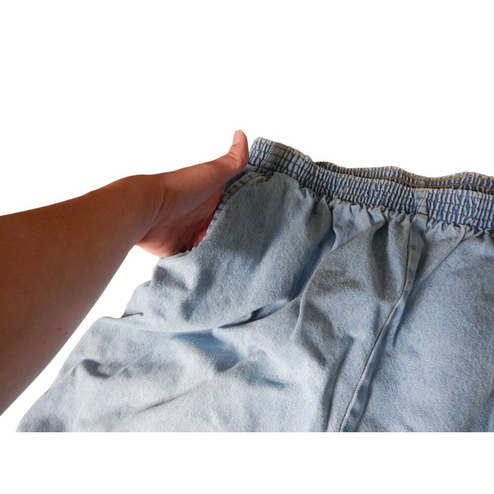 Chic women's plus size 18W petite pull-on elastic waistband light wash jeans - Picture 4 of 6